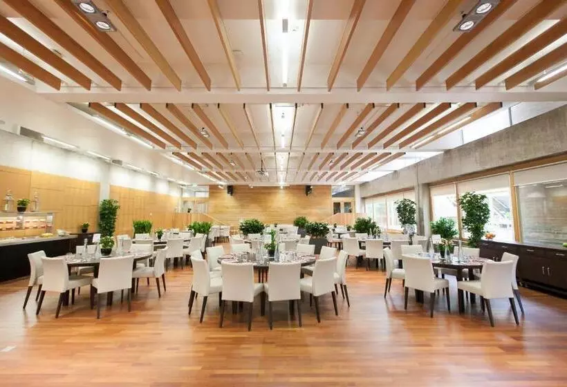 酒店 College Court