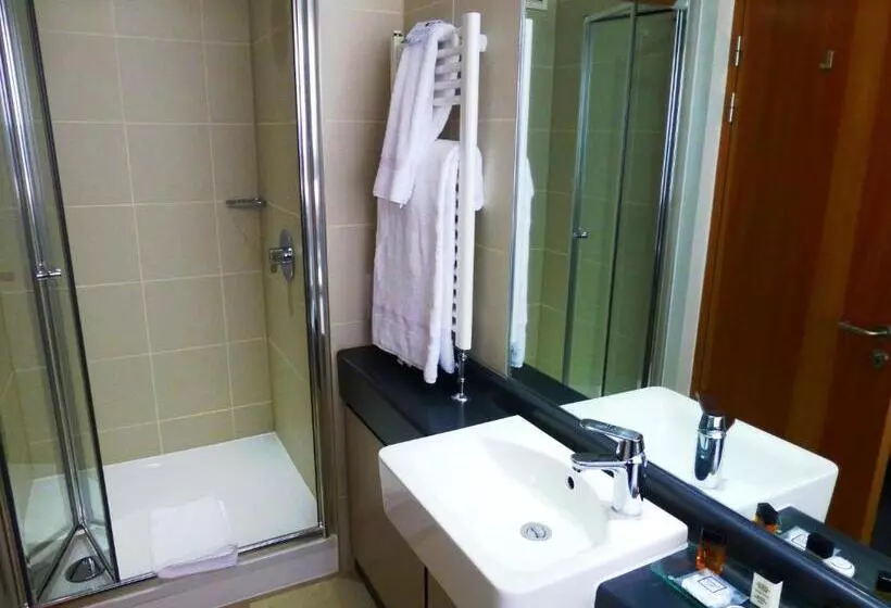 酒店 College Court