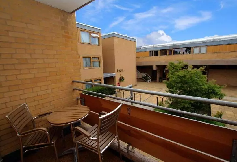 酒店 College Court