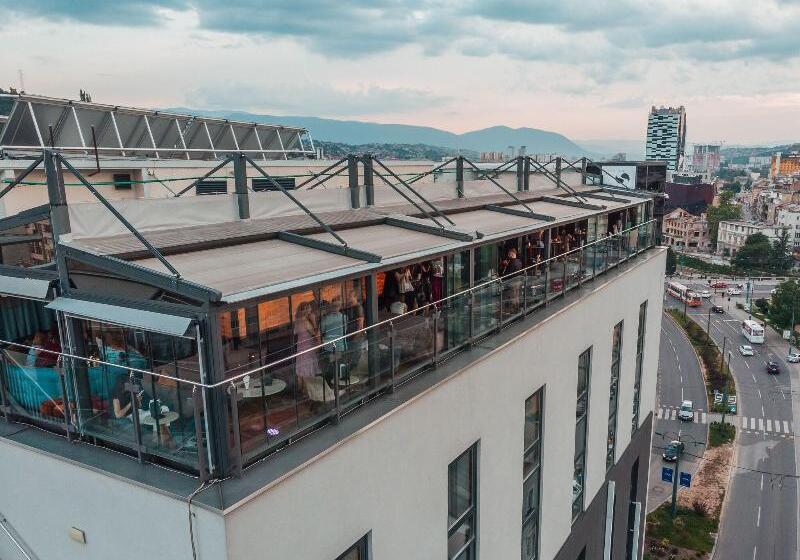 هتل Courtyard By Marriott Sarajevo