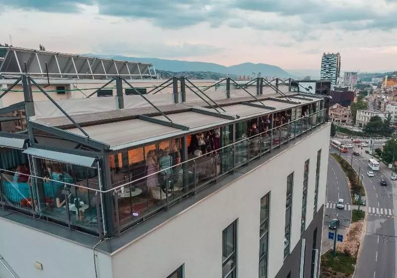 هتل Courtyard By Marriott Sarajevo