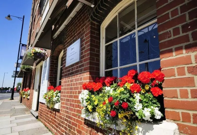 Hotelli Ennios Boutique