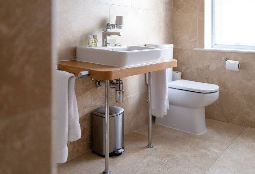 בית מלון כפרי Ennios Boutique