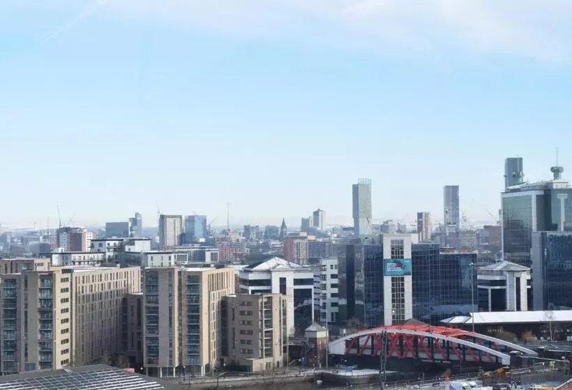 فندق Football, Old Trafford, A Tribute Portfolio