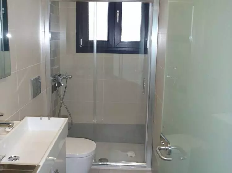 فندق Ilioxenia Studio & Apartments