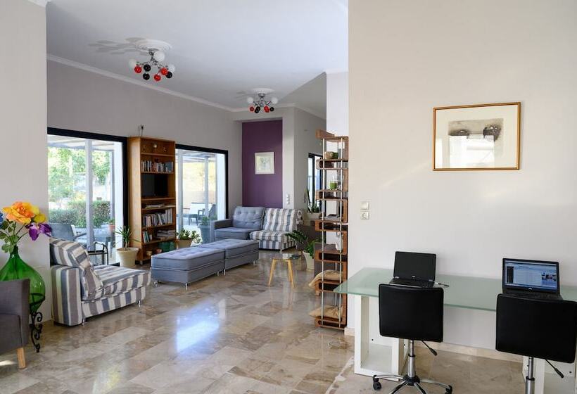 فندق Ilioxenia Studio & Apartments