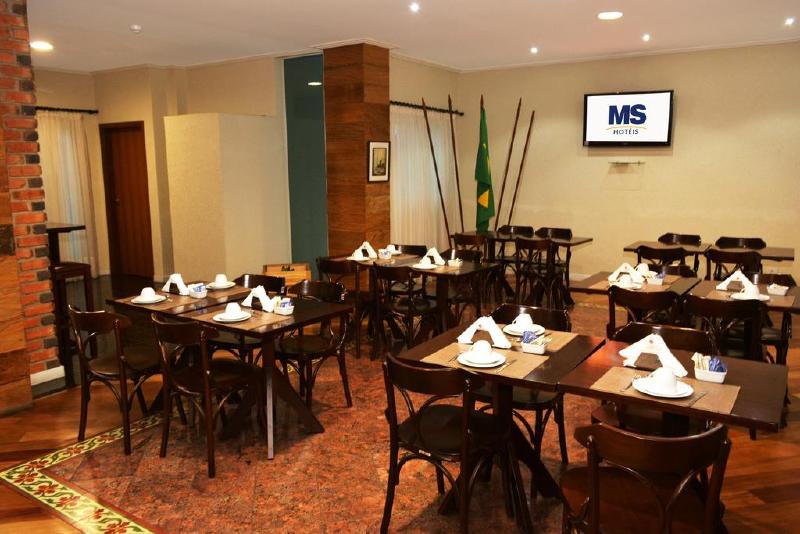 Otel Imperial De Quatro Barras