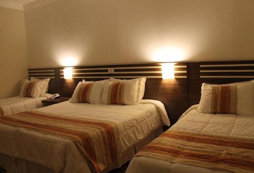 Otel Imperial De Quatro Barras