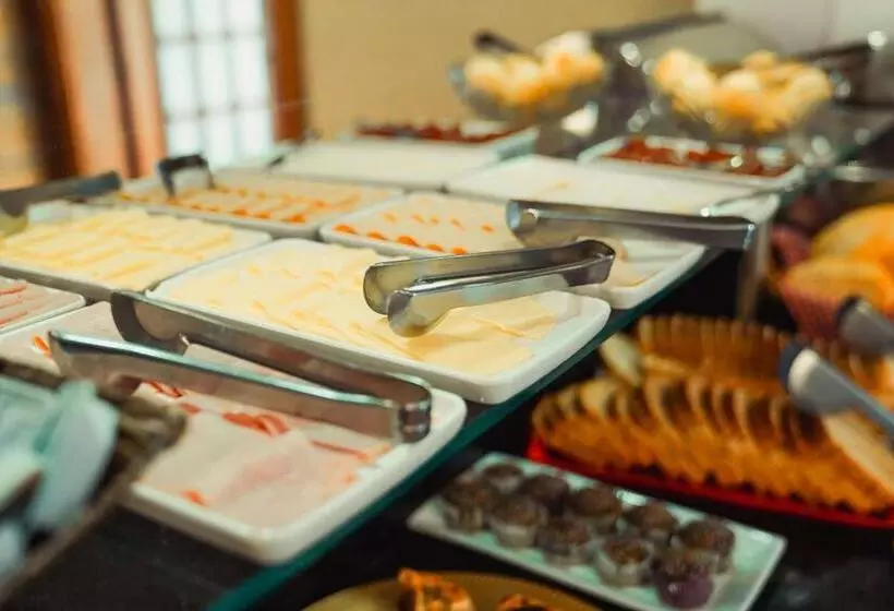 Hotel Imperial De Quatro Barras