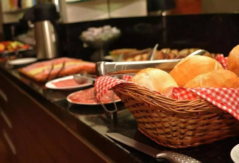 Hotel Imperial De Quatro Barras