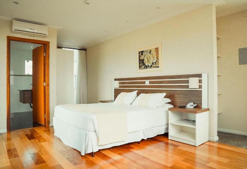 Otel Imperial De Quatro Barras