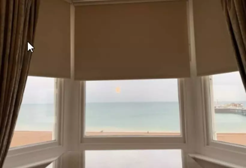 בית מלון כפרי Legends