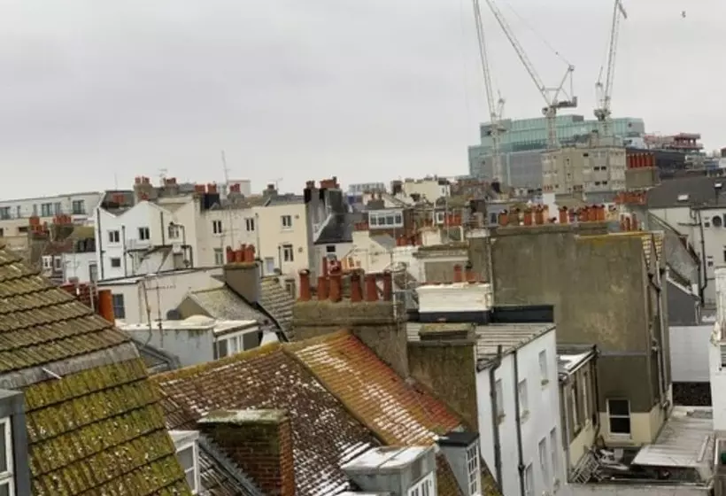 בית מלון כפרי Legends