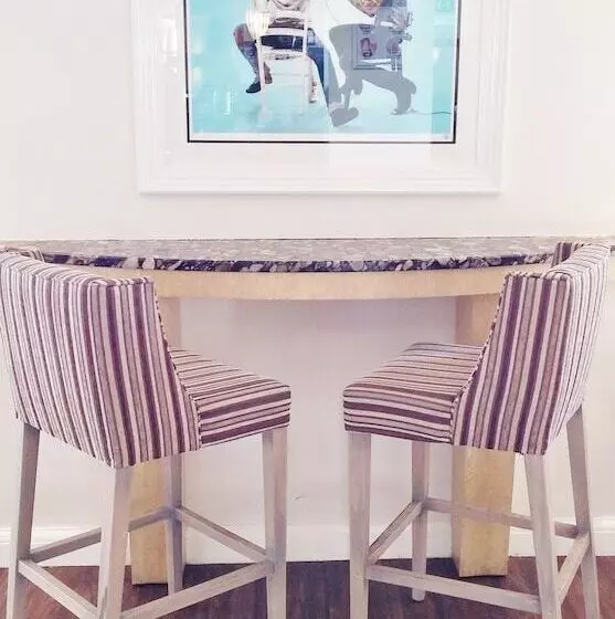 בית מלון כפרי Legends