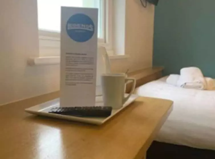 בית מלון כפרי Legends