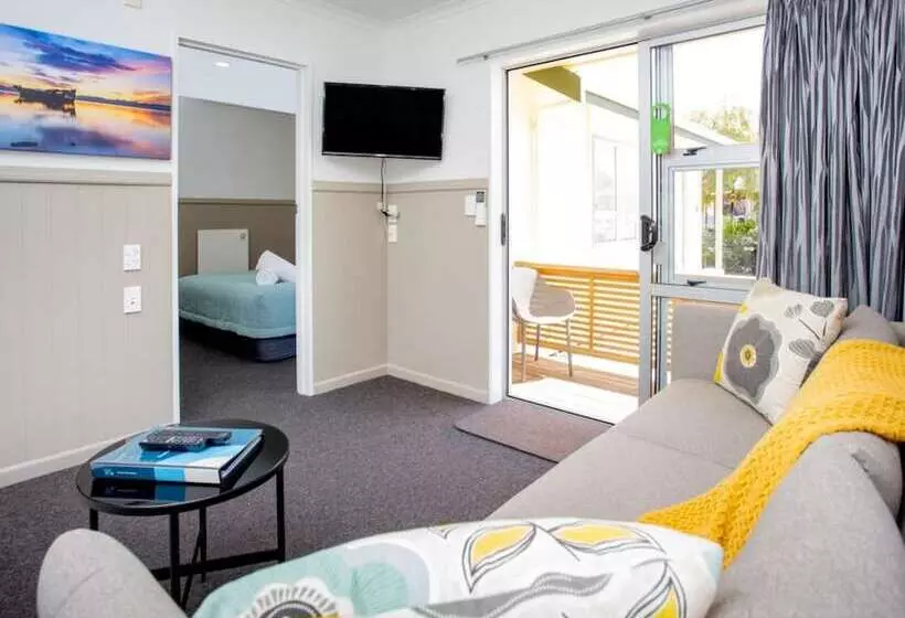 فندق Motueka Top 10 Holiday Park