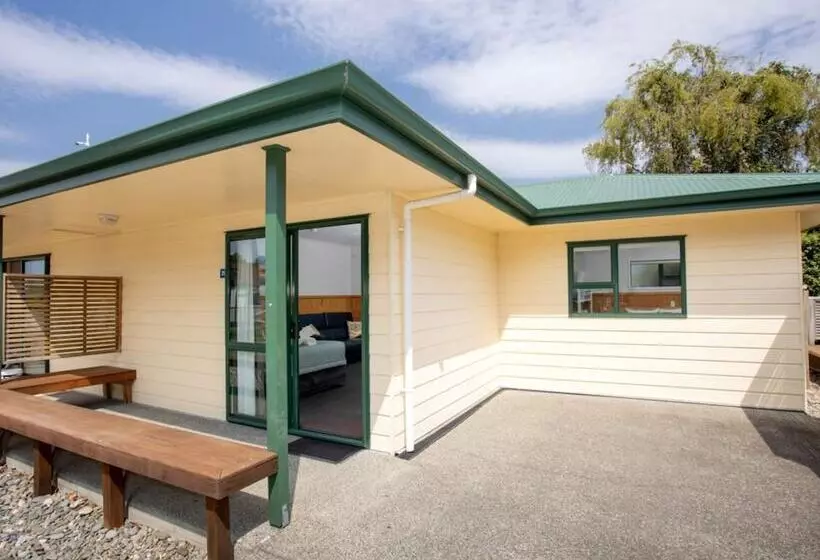 בית מלון כפרי Motueka Top 10 Holiday Park