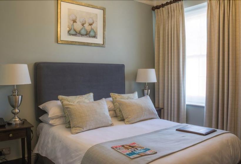 فندق ريفى Cedar Falls Health Spa