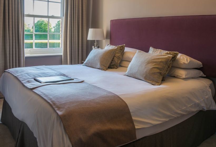 فندق ريفى Cedar Falls Health Spa