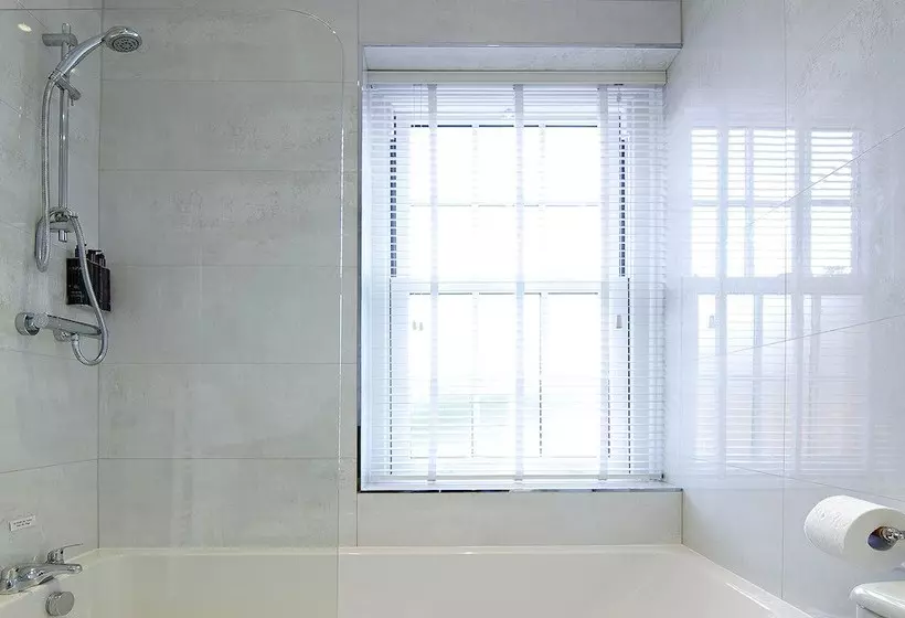 Vidéki Szálló Cedar Falls Health Spa