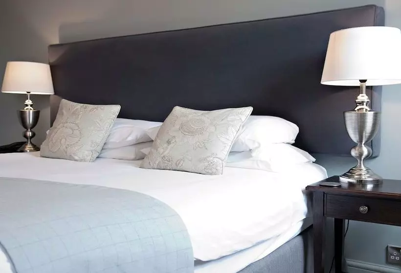 Vidéki Szálló Cedar Falls Health Spa