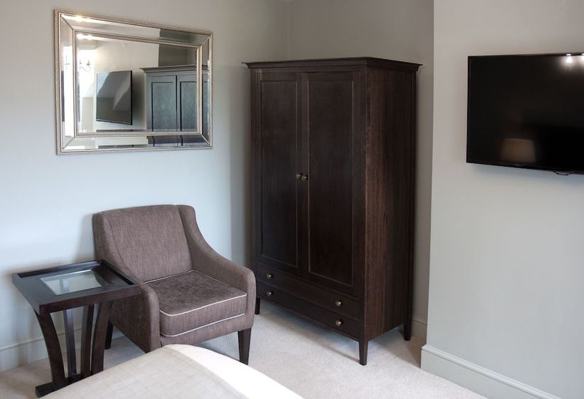 فندق ريفى Cedar Falls Health Spa