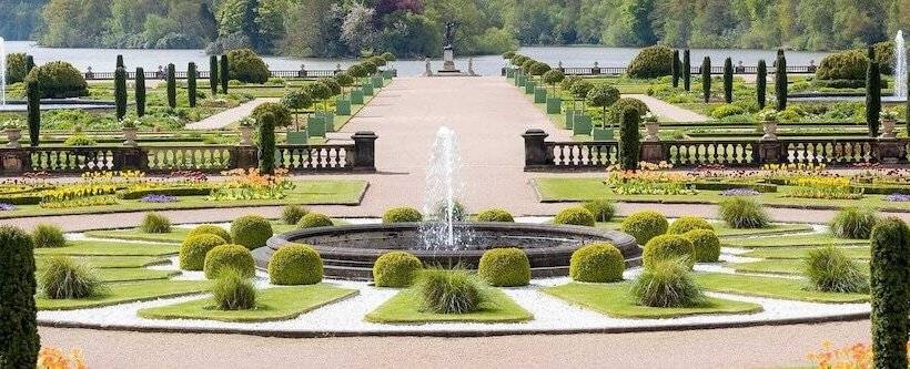 乡村酒店 The Dog & Doublet Inn