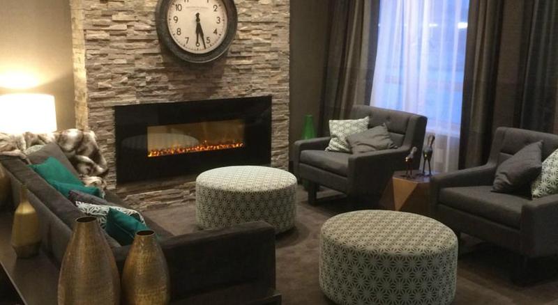 Sandman Hotel Oakville