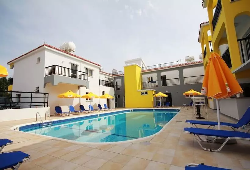 Sea Cleonapa Hotel & Annex