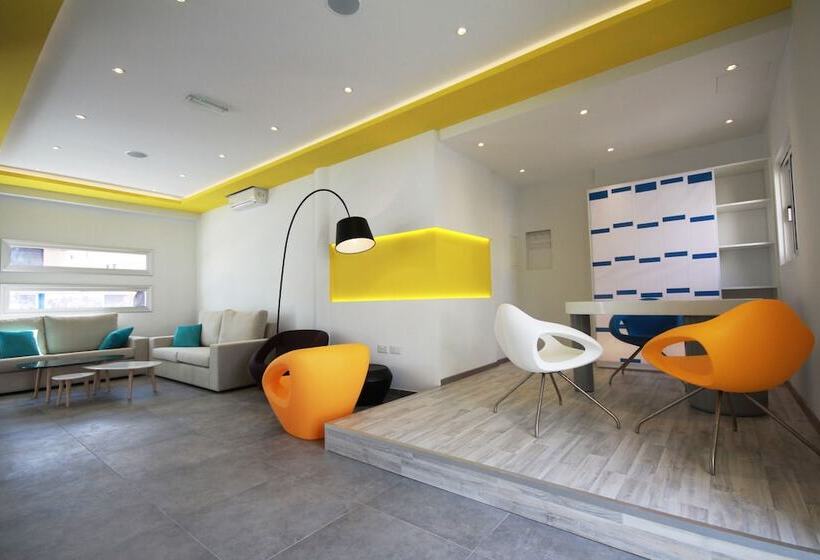 Sea Cleonapa Hotel & Annex