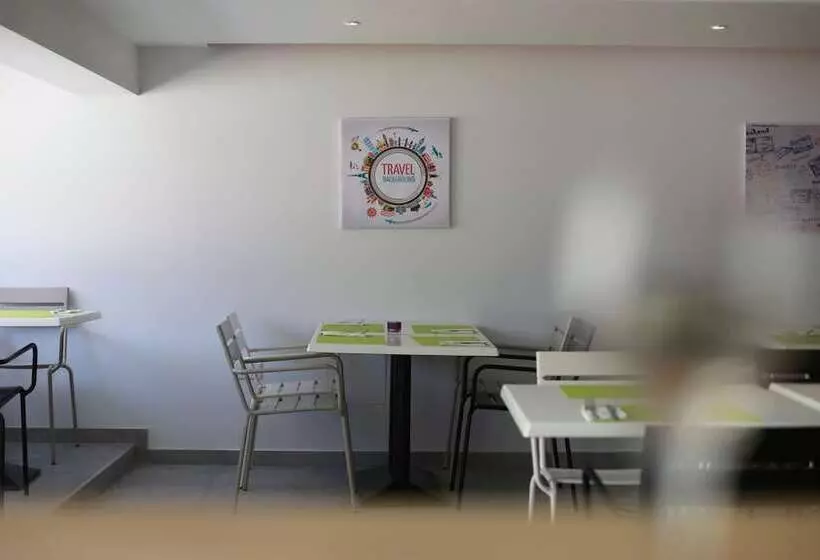 Sea Cleonapa Hotel & Annex