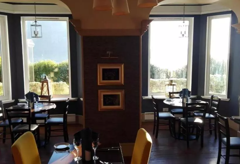 ホテル The Lodge On The Loch