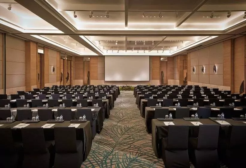 בית מלון כפרי The Ritzcarlton, Bali