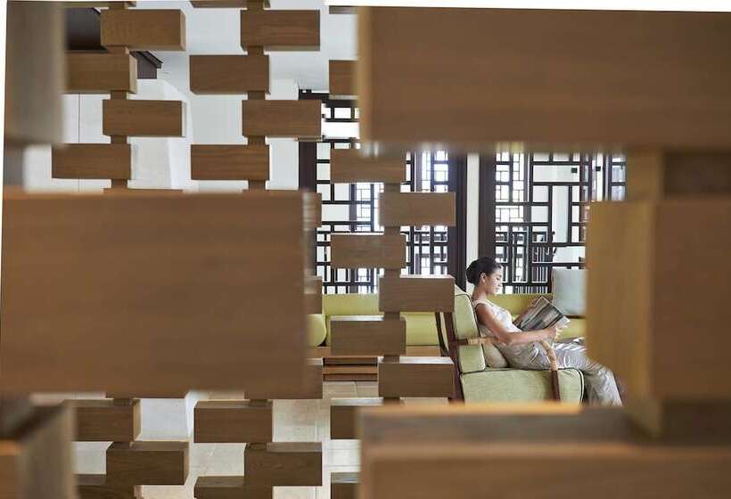 בית מלון כפרי The Ritzcarlton, Bali