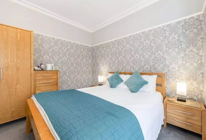 ホテル Thornbank House Offering Breakfast And With Free Off Site Health Club