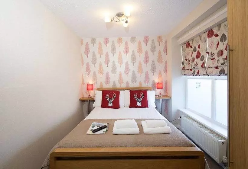 ホテル Thornbank House Offering Breakfast And With Free Off Site Health Club