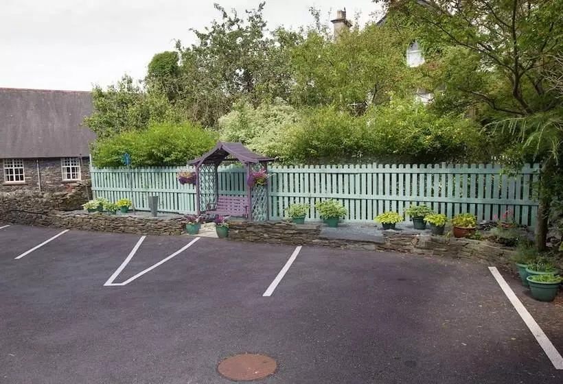 ホテル Thornbank House Offering Breakfast And With Free Off Site Health Club