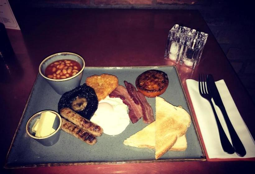 هتل Lil's On The Waterfront