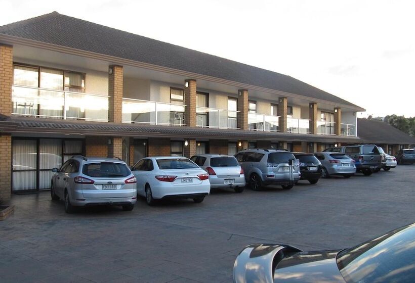 فندق على الطريق Palm City Motor Inn