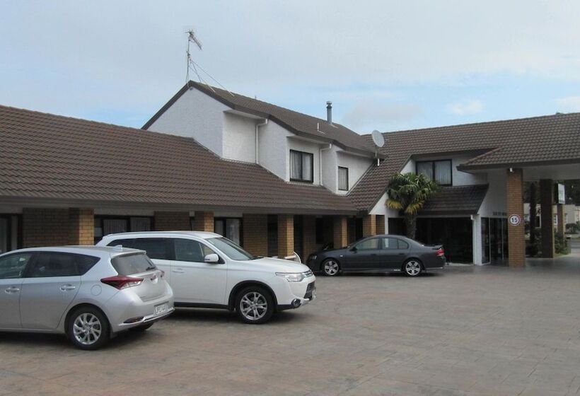 فندق على الطريق Palm City Motor Inn