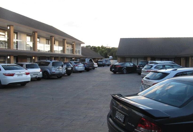 فندق على الطريق Palm City Motor Inn