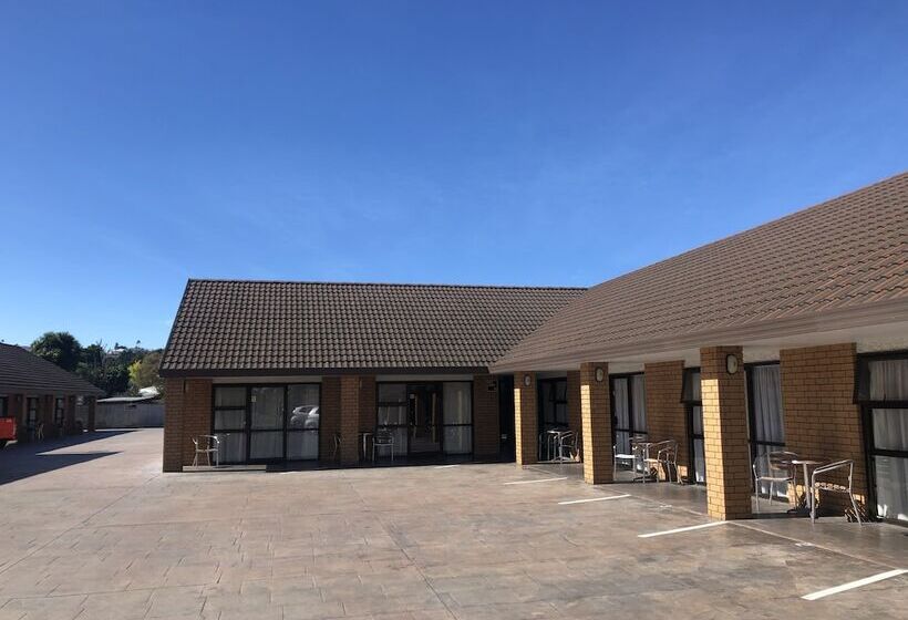 فندق على الطريق Palm City Motor Inn