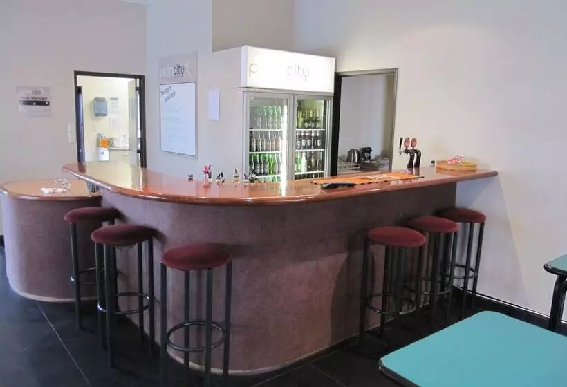 مُتل Palm City Motor Inn