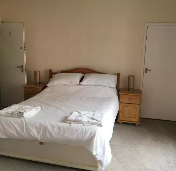 ペンション The Buck Inn