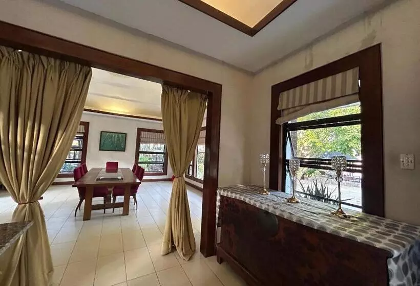 Sheridan Boutique Resort Iloilo