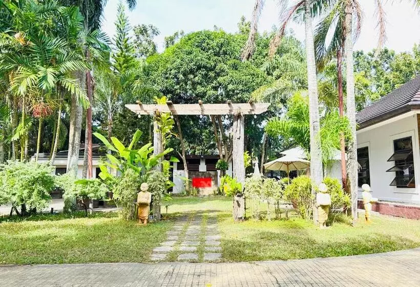 Sheridan Boutique Resort Iloilo