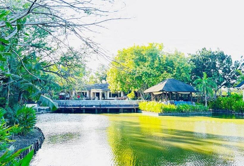 Sheridan Boutique Resort Iloilo