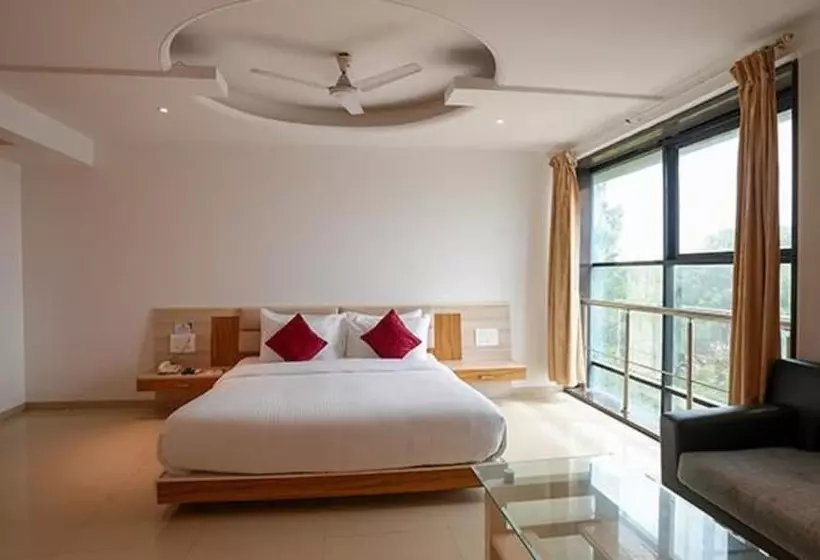 Fabhotel Prime Rester Select