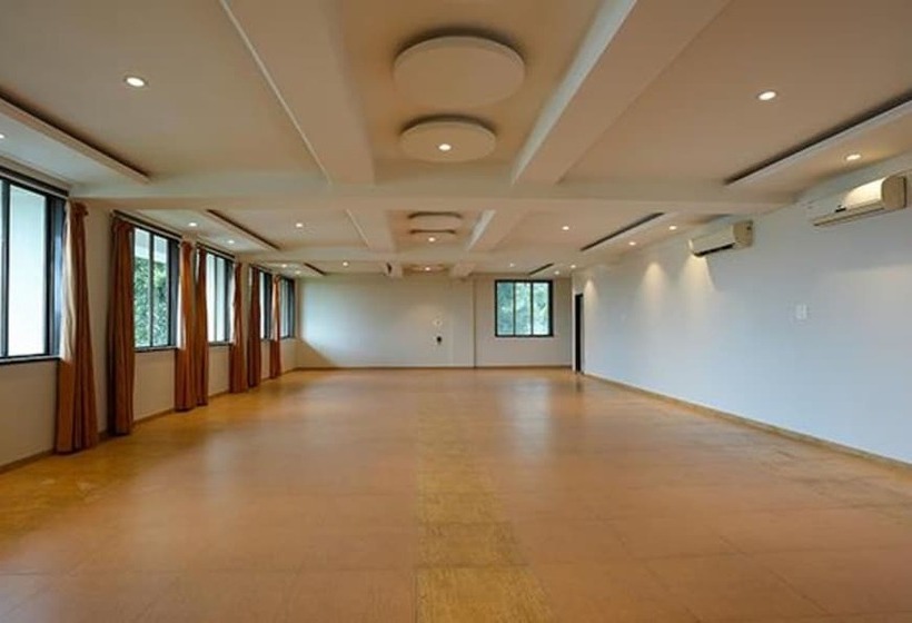 Fabhotel Prime Rester Select