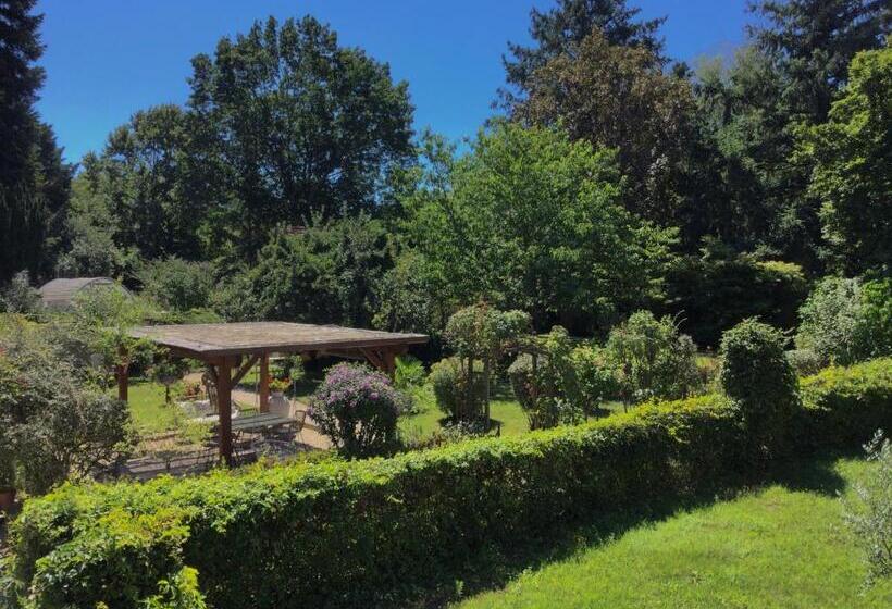 بنسيون Au Charme D Ici